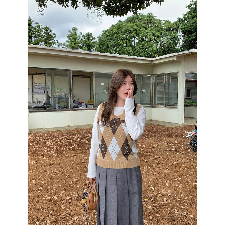 College Style Dark Pattern Pleated Half-Length Skirt