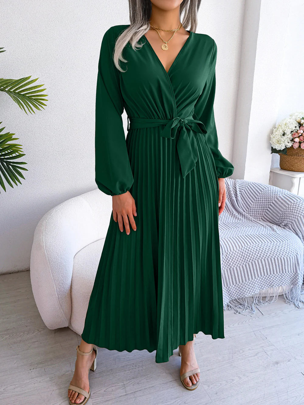 Temperament cross V-neck big swing pleated long Dresses