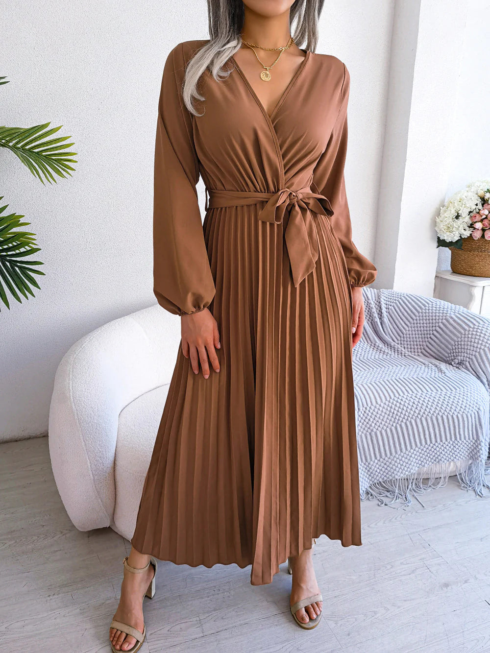 Temperament cross V-neck big swing pleated long Dresses