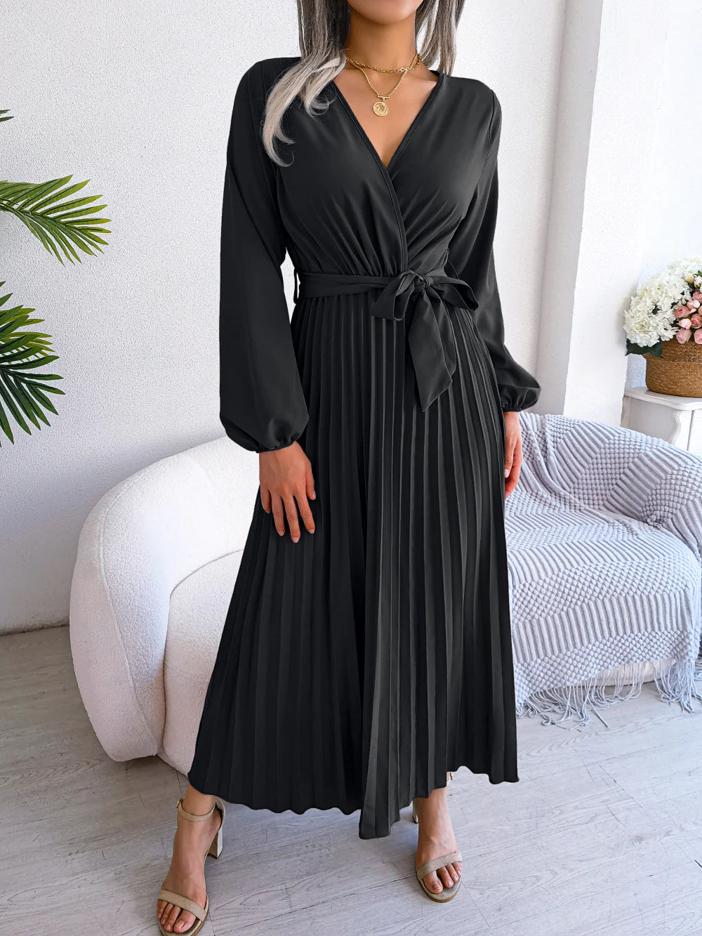Temperament cross V-neck big swing pleated long Dresses