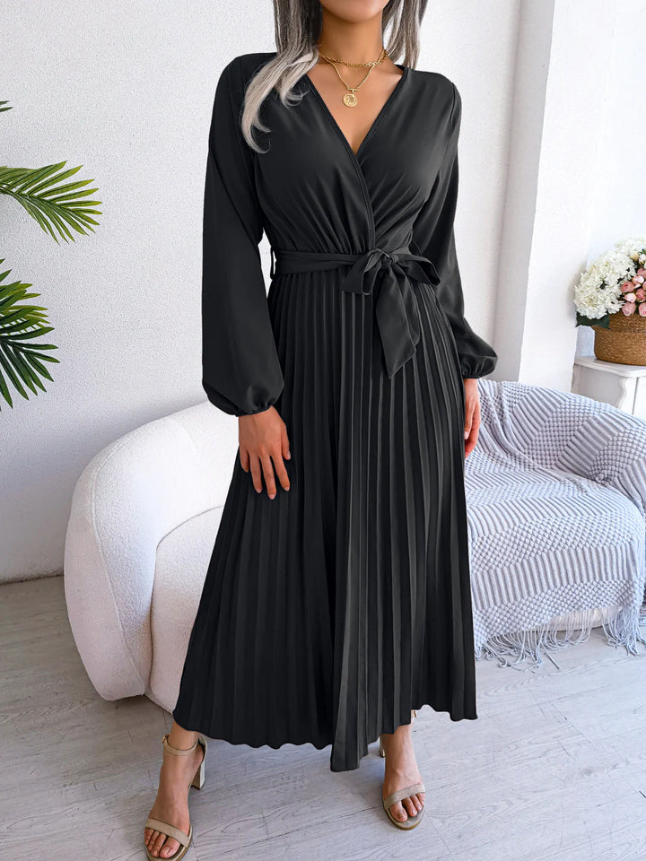 Temperament cross V-neck big swing pleated long Dresses