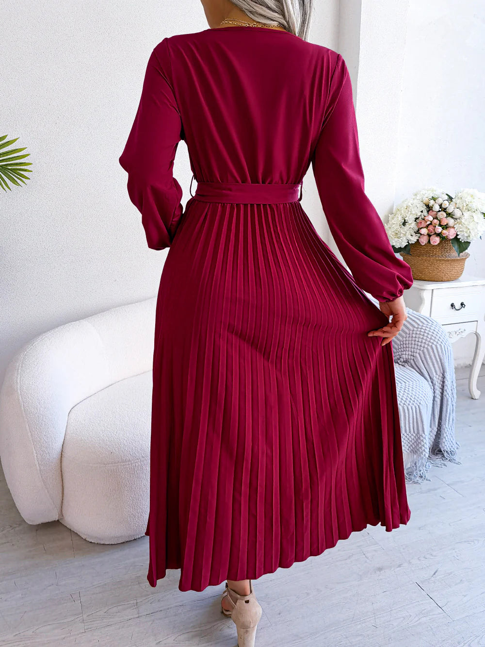 Temperament cross V-neck big swing pleated long Dresses