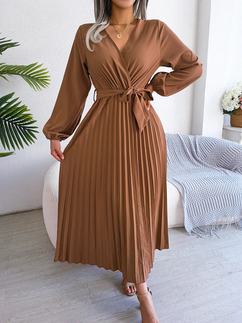 Temperament cross V-neck big swing pleated long Dresses