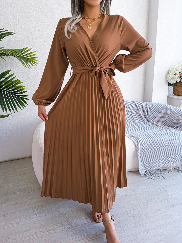 Temperament cross V-neck big swing pleated long Dresses