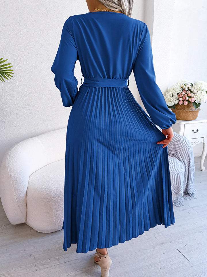 Temperament cross V-neck big swing pleated long Dresses